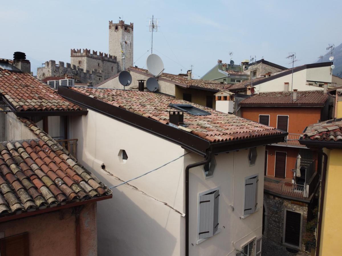 La Dolce Vita Suites Malcesine Bagian luar foto