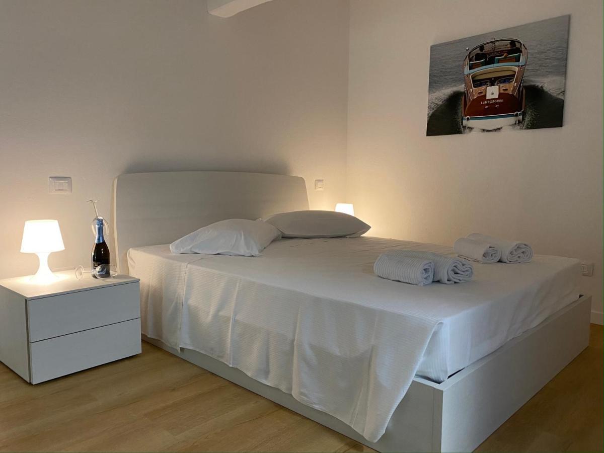 La Dolce Vita Suites Malcesine Bagian luar foto